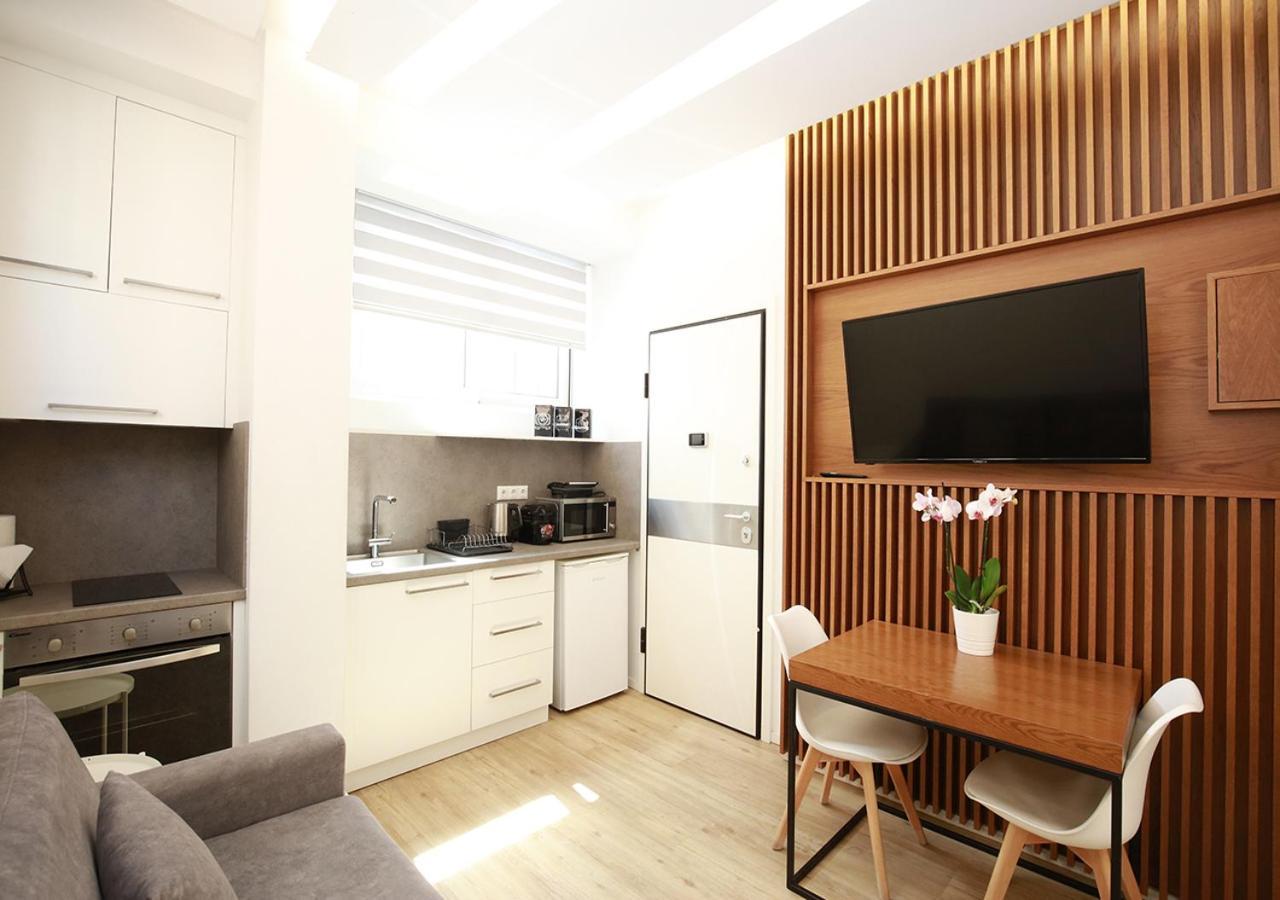 Emily In Athens - Central Modern Flat Syntagma E4 Dış mekan fotoğraf
